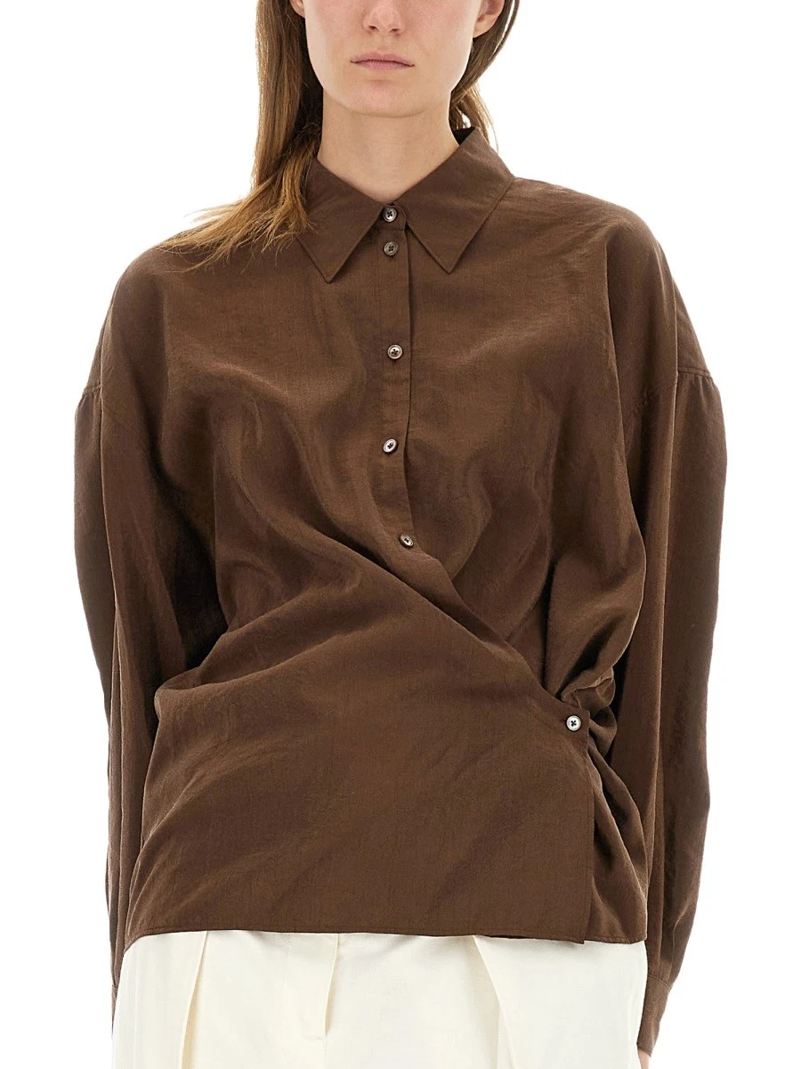 "STRAIGHT COLLAR TWISTED" SHIRT