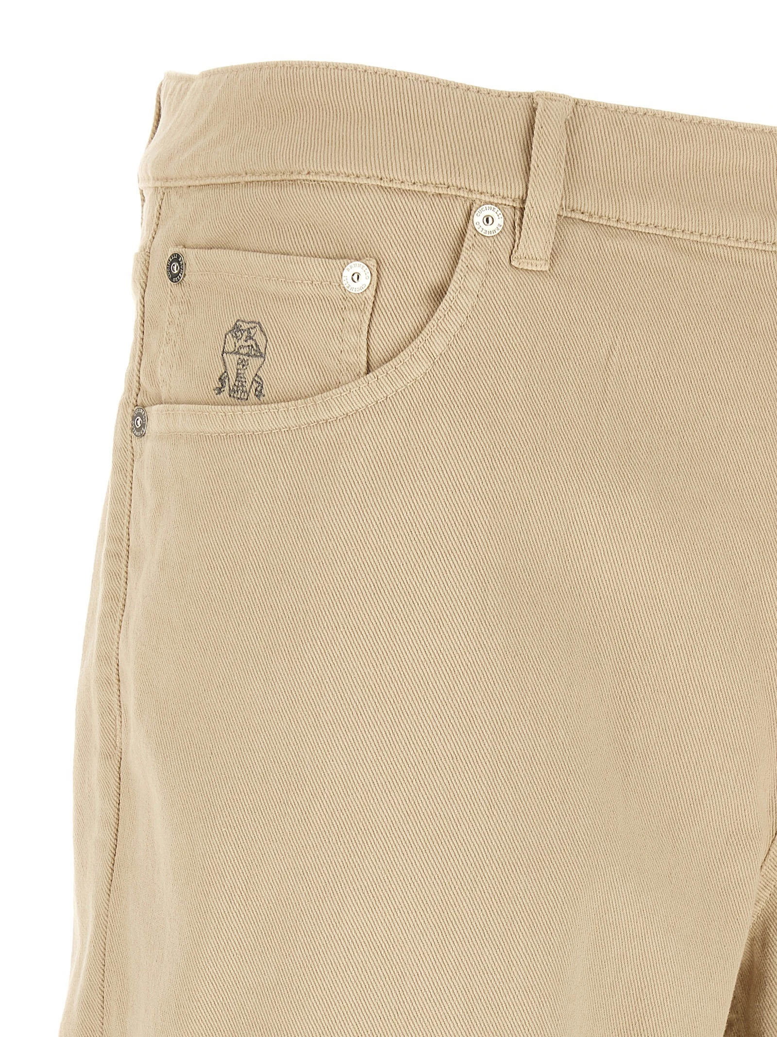 Coat of arms embroidery jeans