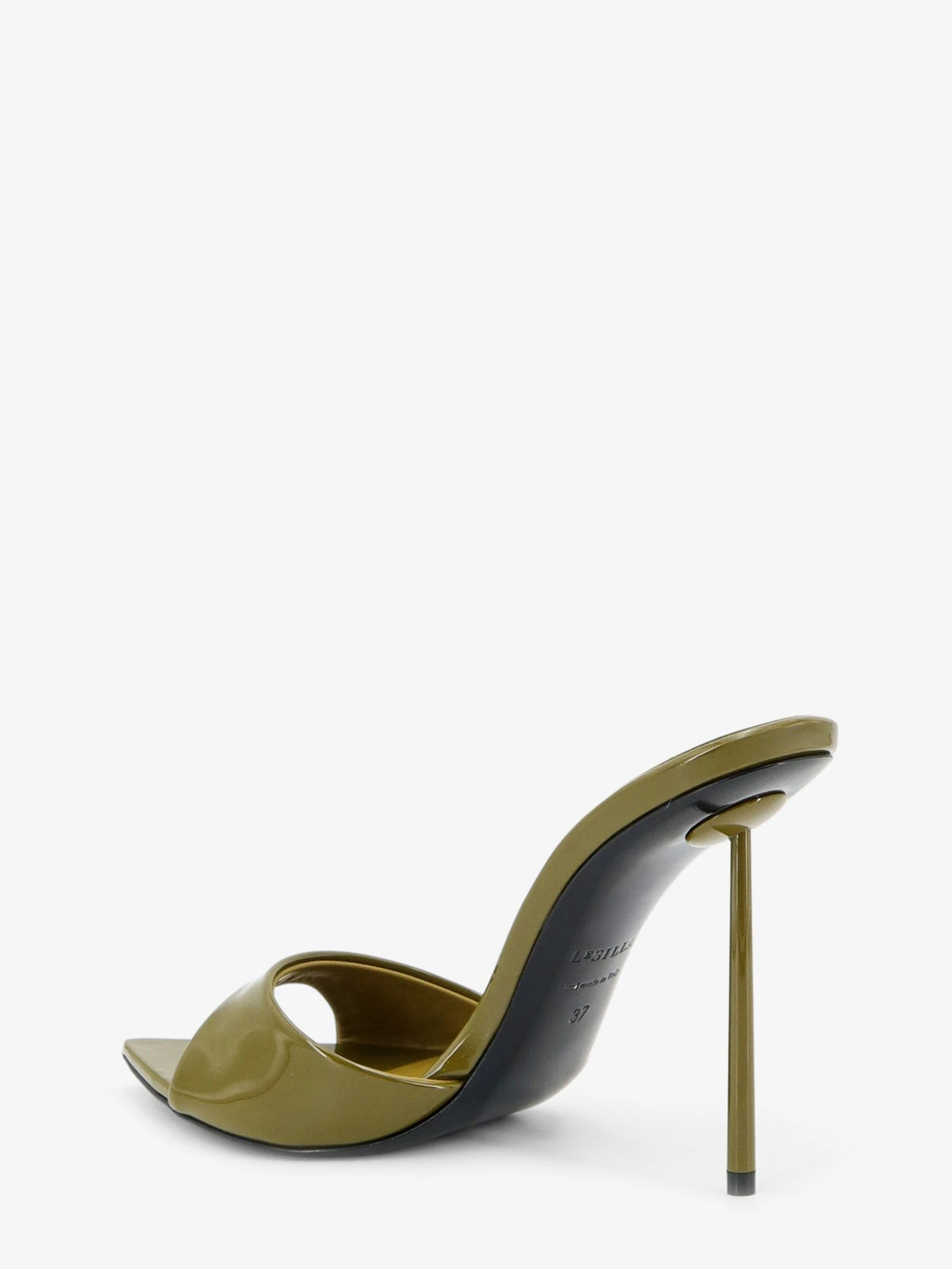 Bella patent leather sandals