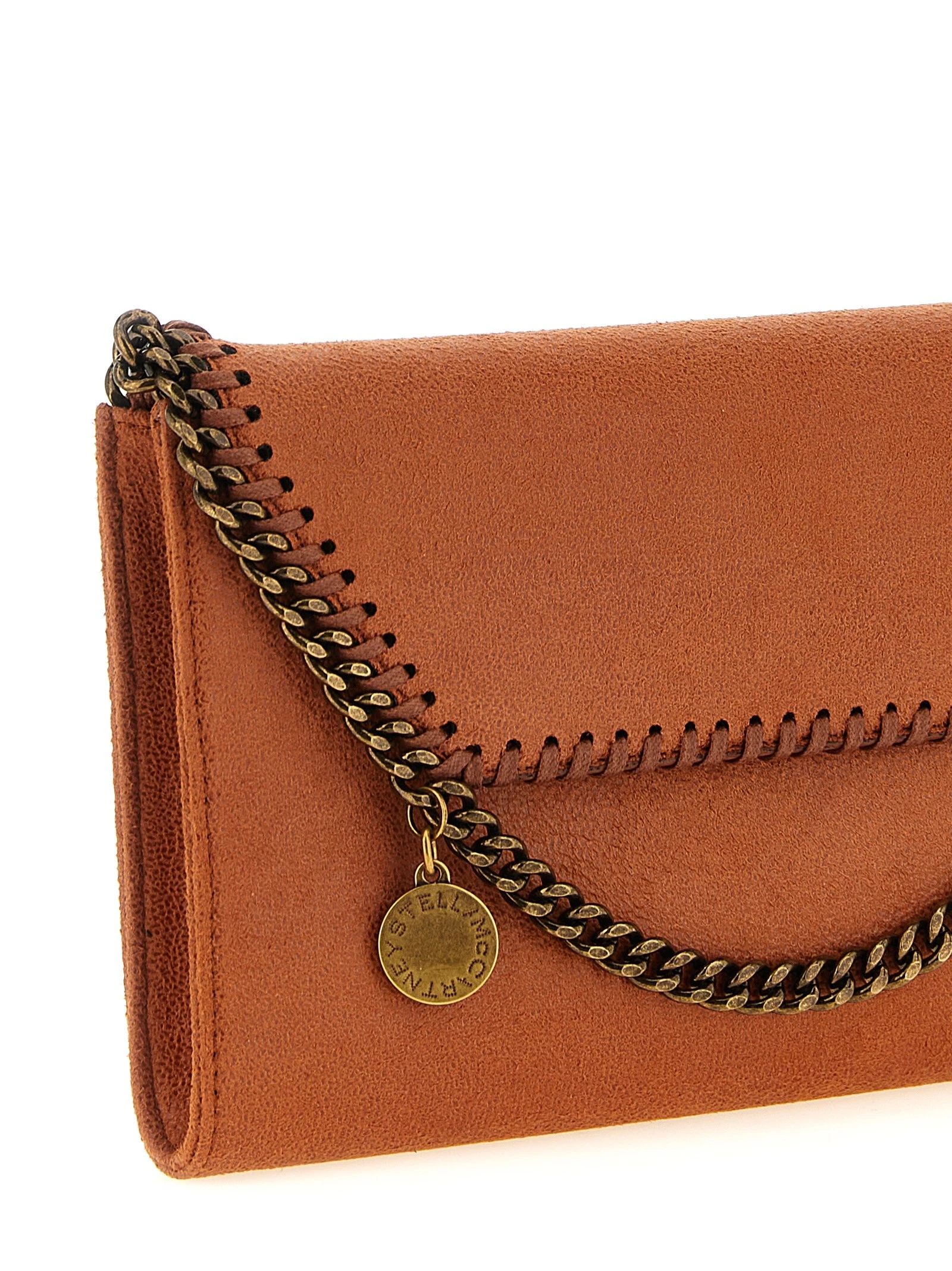 'Falabella' wallet on chain