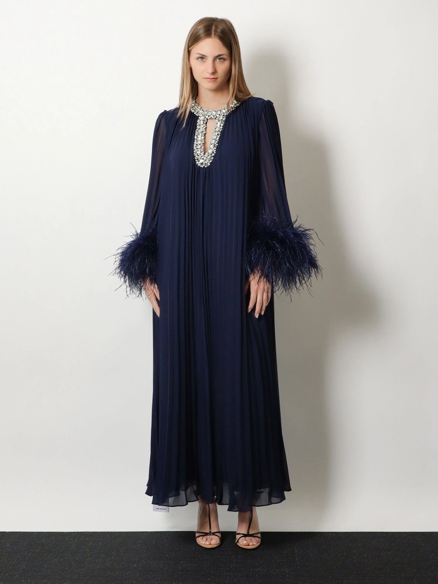 Chiffon long dress with ostrich feathers