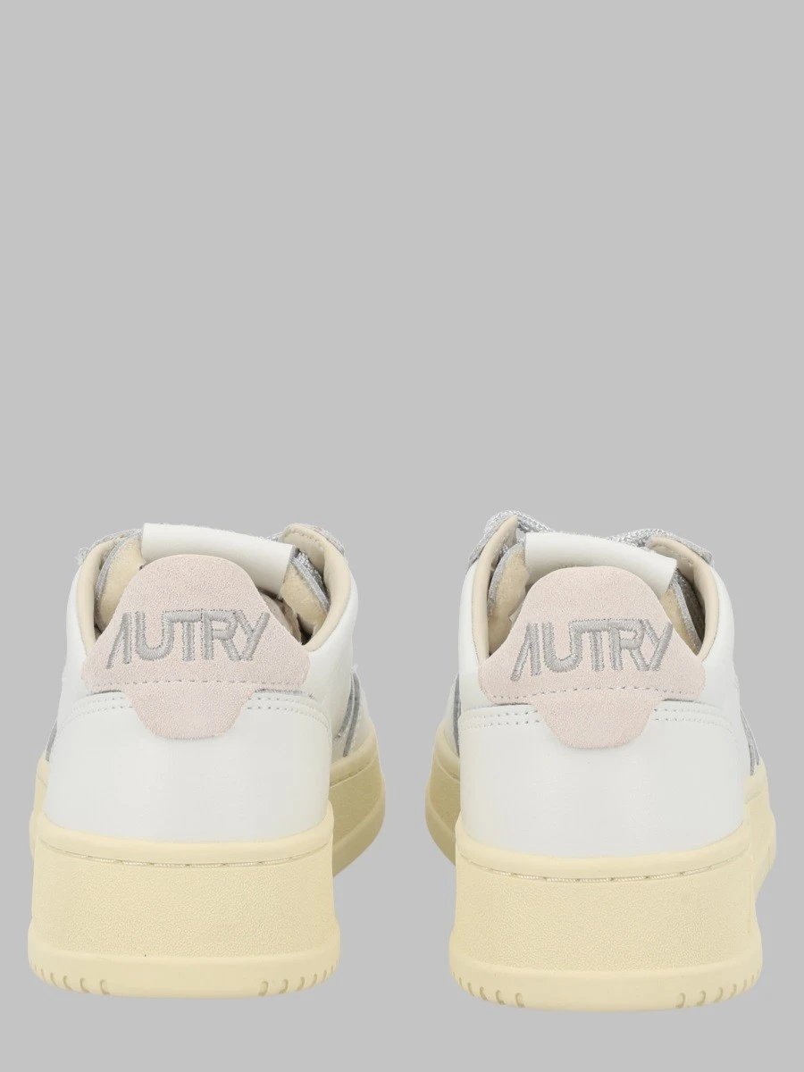 SNEAKER "MEDALIST LOW"