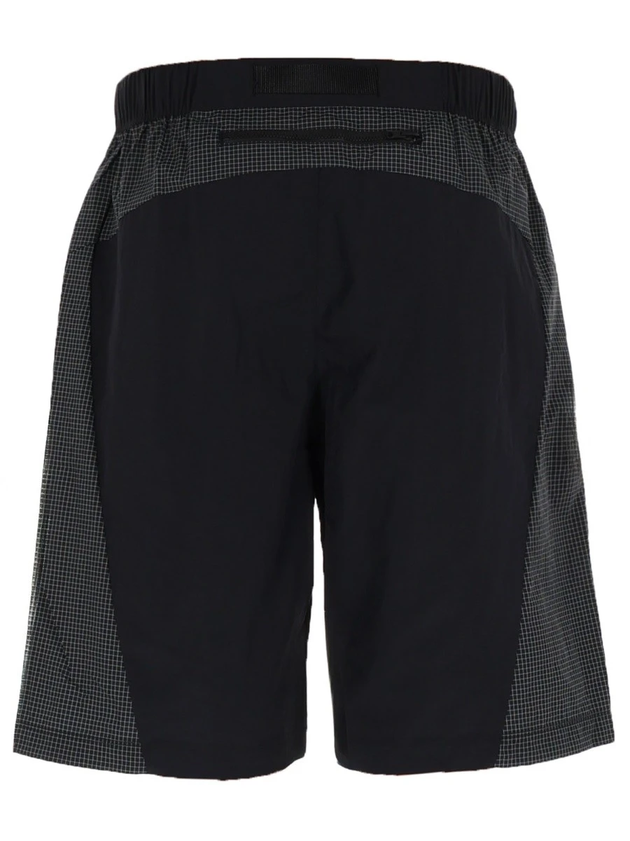 SHORTS CON CINTURA