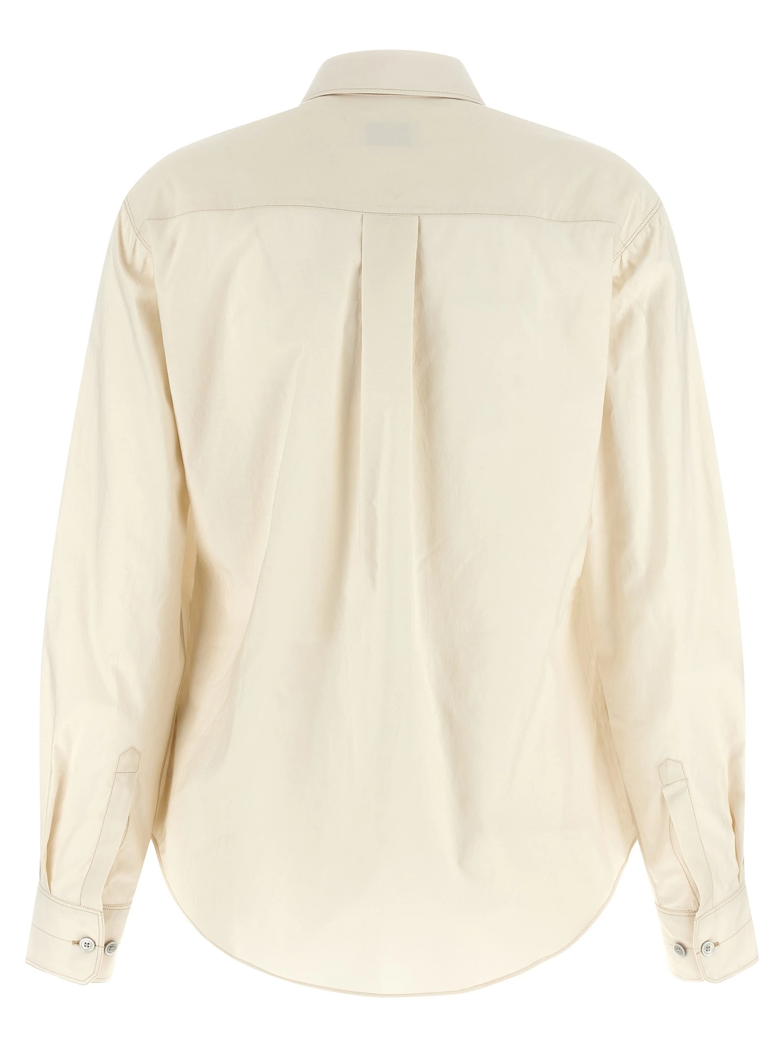Pointed collar shirt