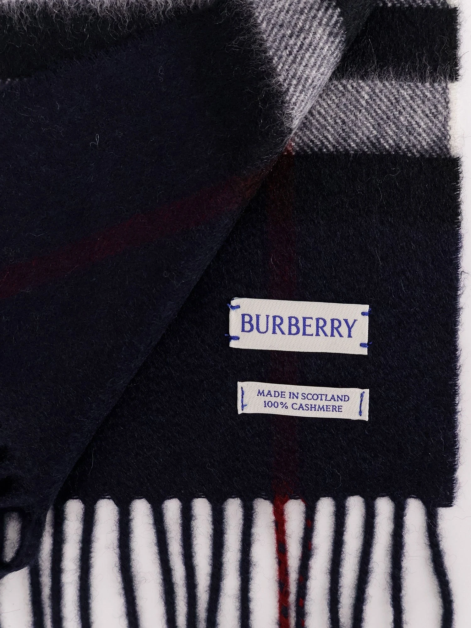 Cashmere scarf