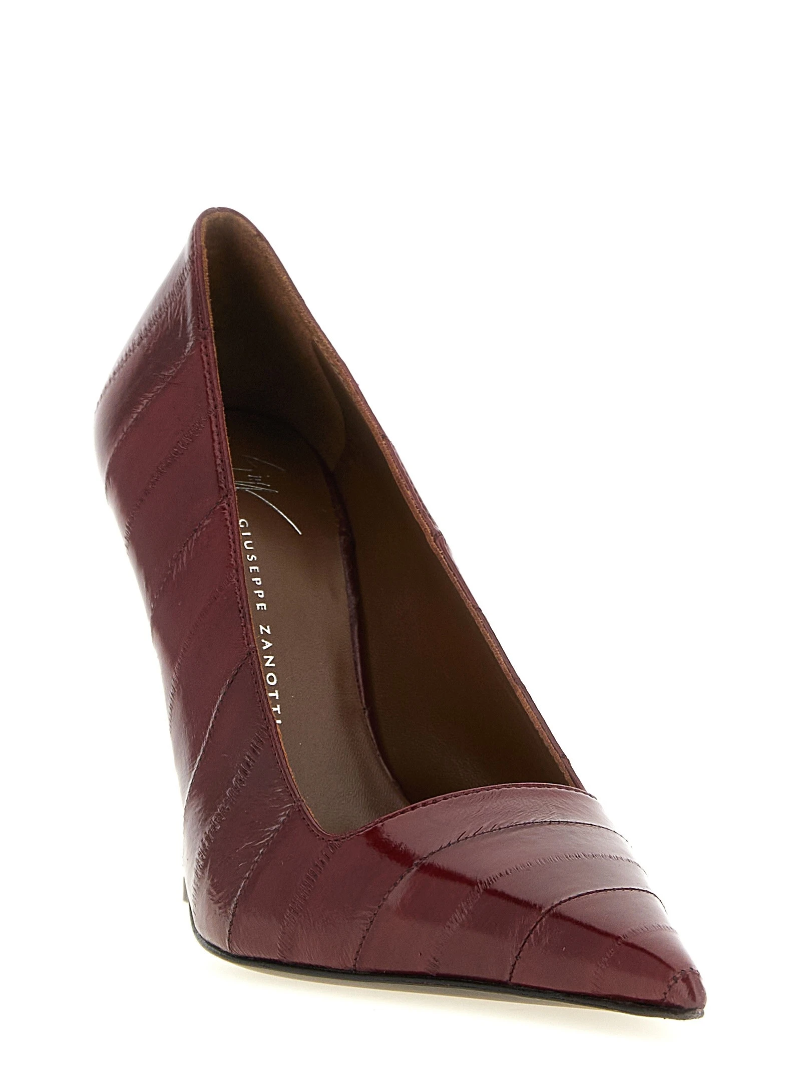 'High Desire' pumps