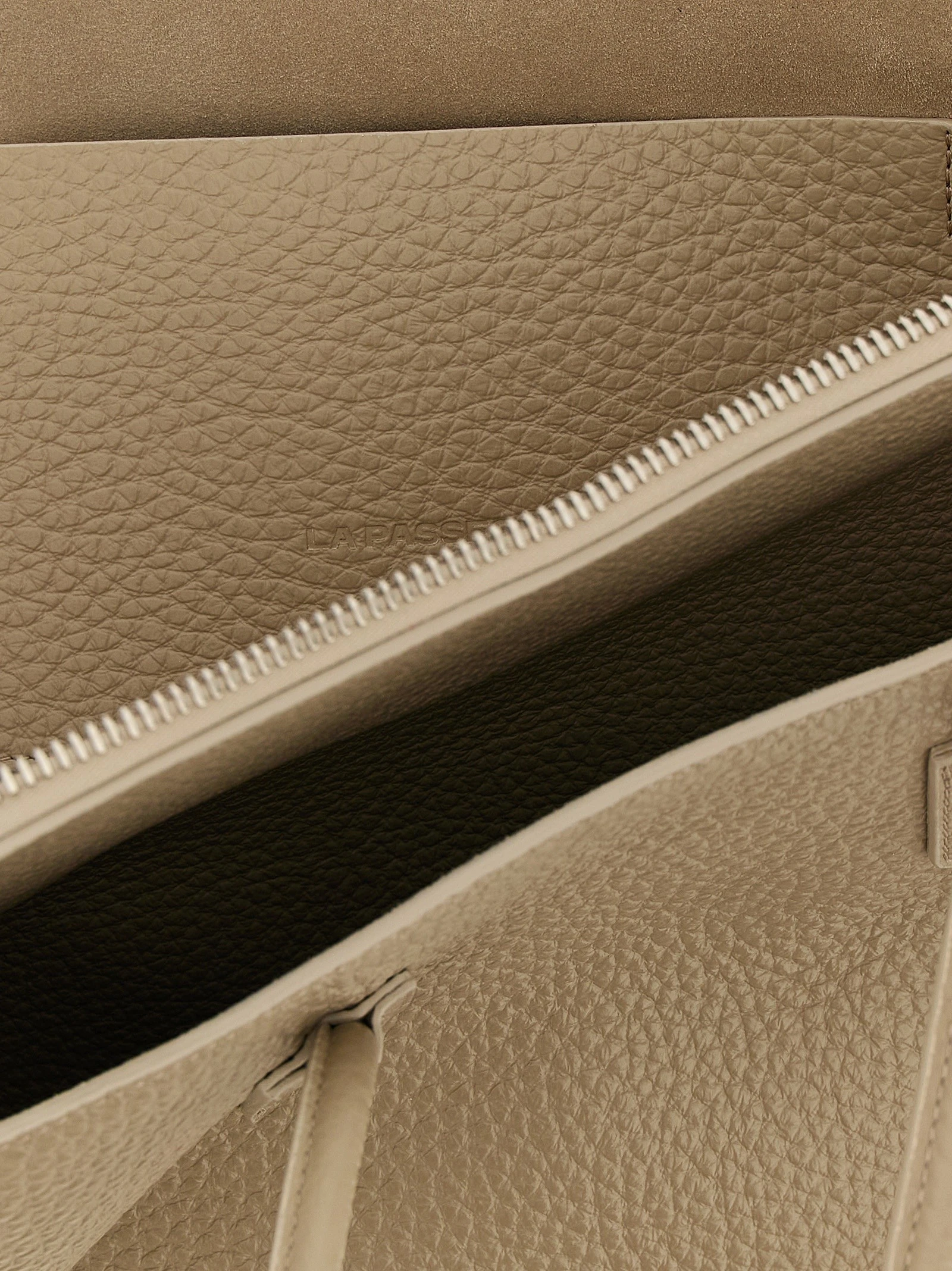 'La Passeggiata Medium' shoulder bag