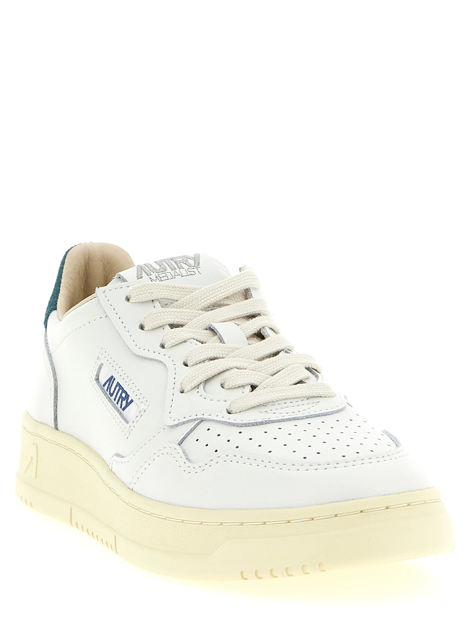 'Medalist Low' sneakers