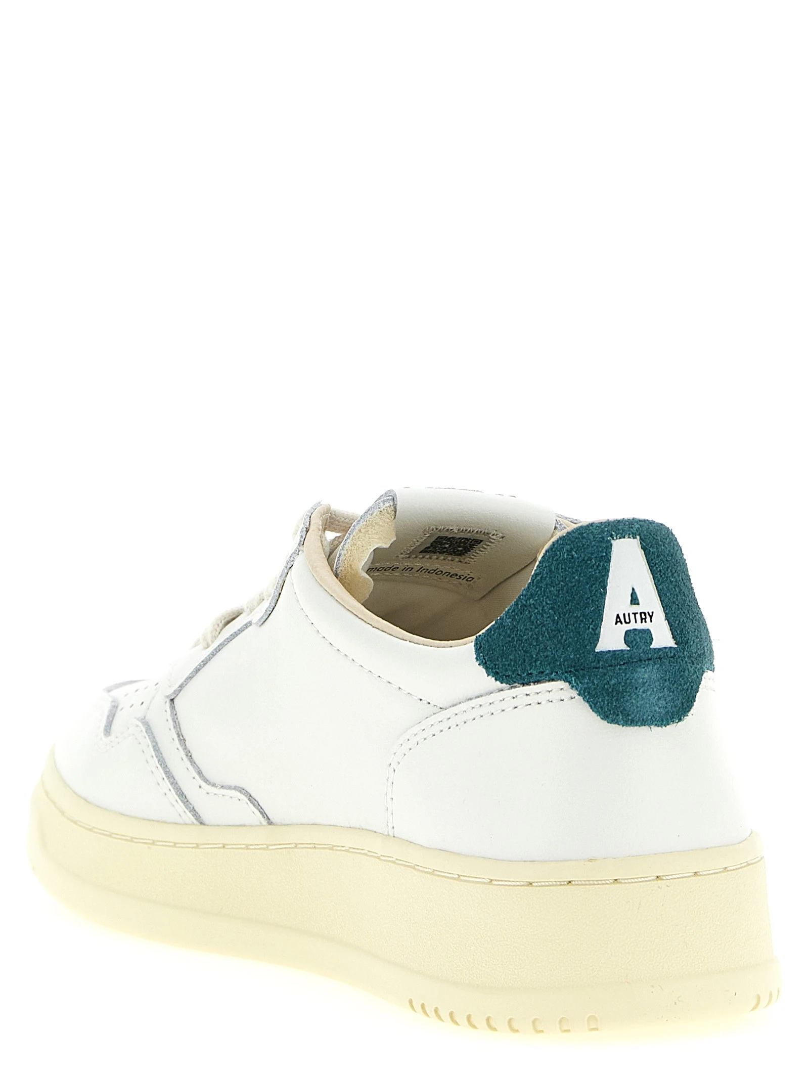 'Medalist Low' sneakers