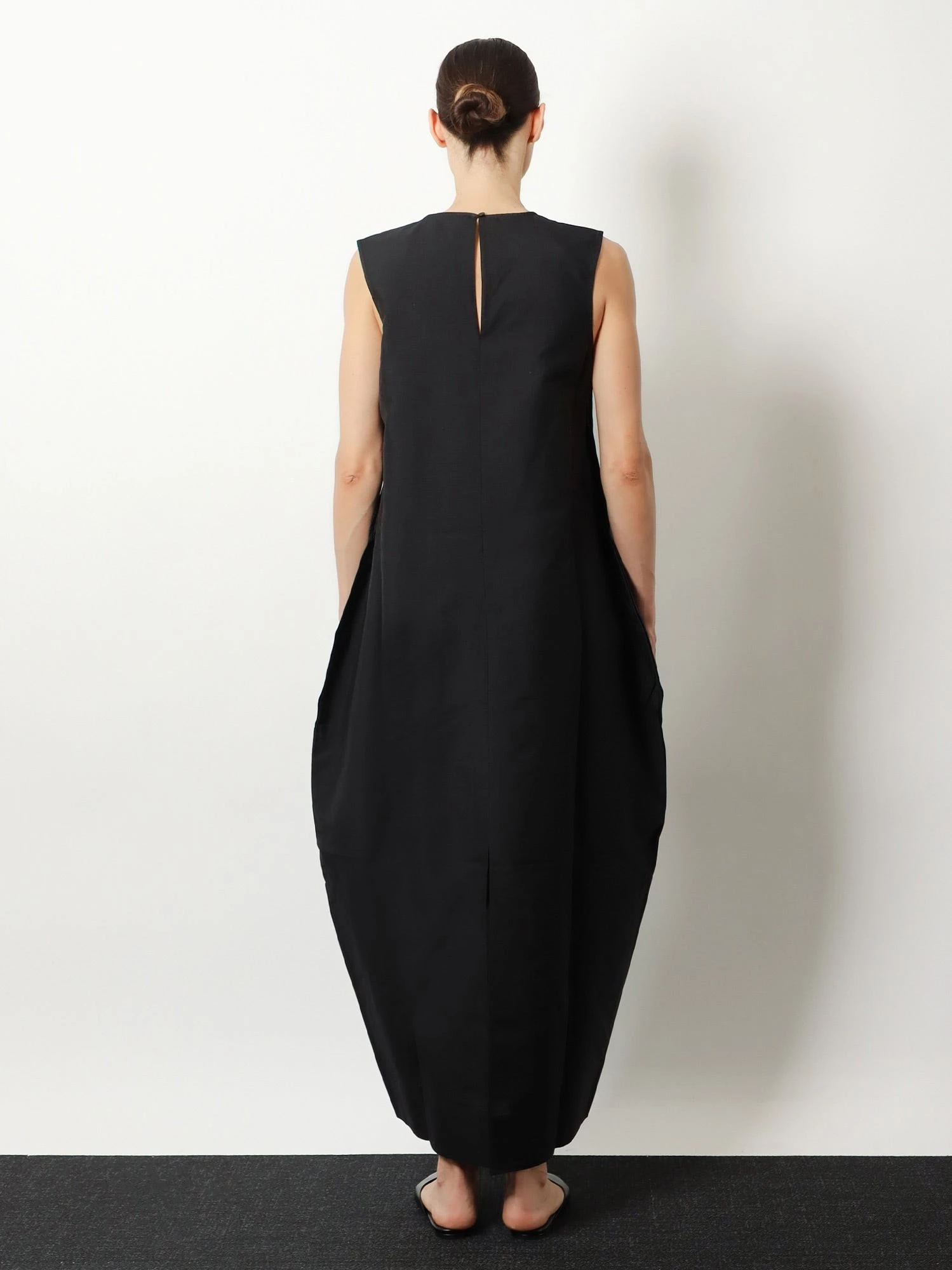 Hourglass linen and silk blend long dress