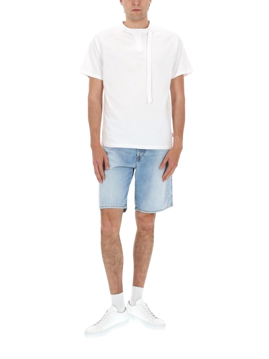 SHORTS IN DENIM