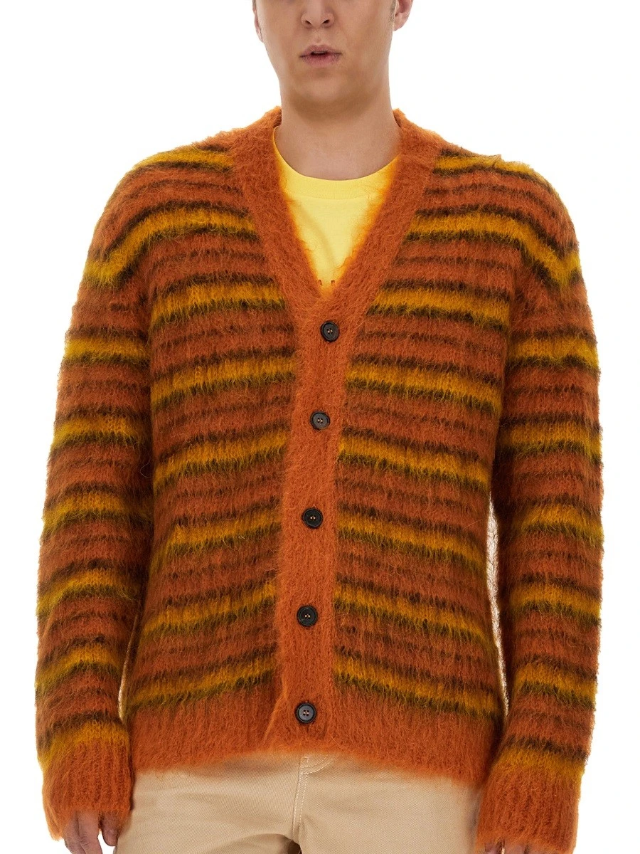 V-NECK CARDIGAN.webp