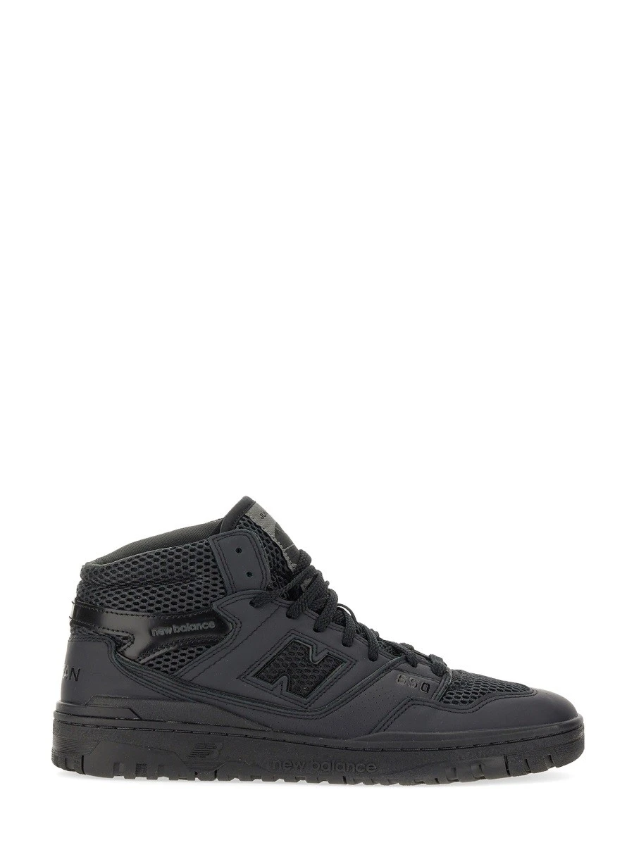 SNEAKER 650.webp