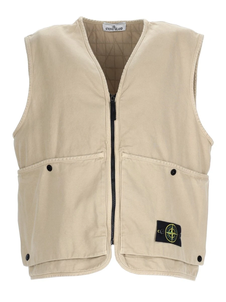 GILET OVERSIZE CON PATCH LOGO.webp