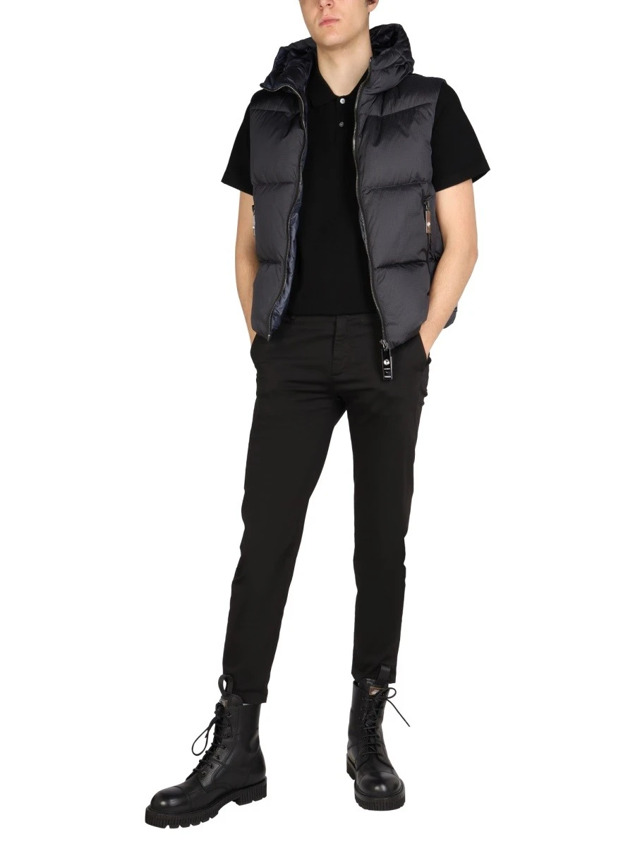 HOODED VEST.webp