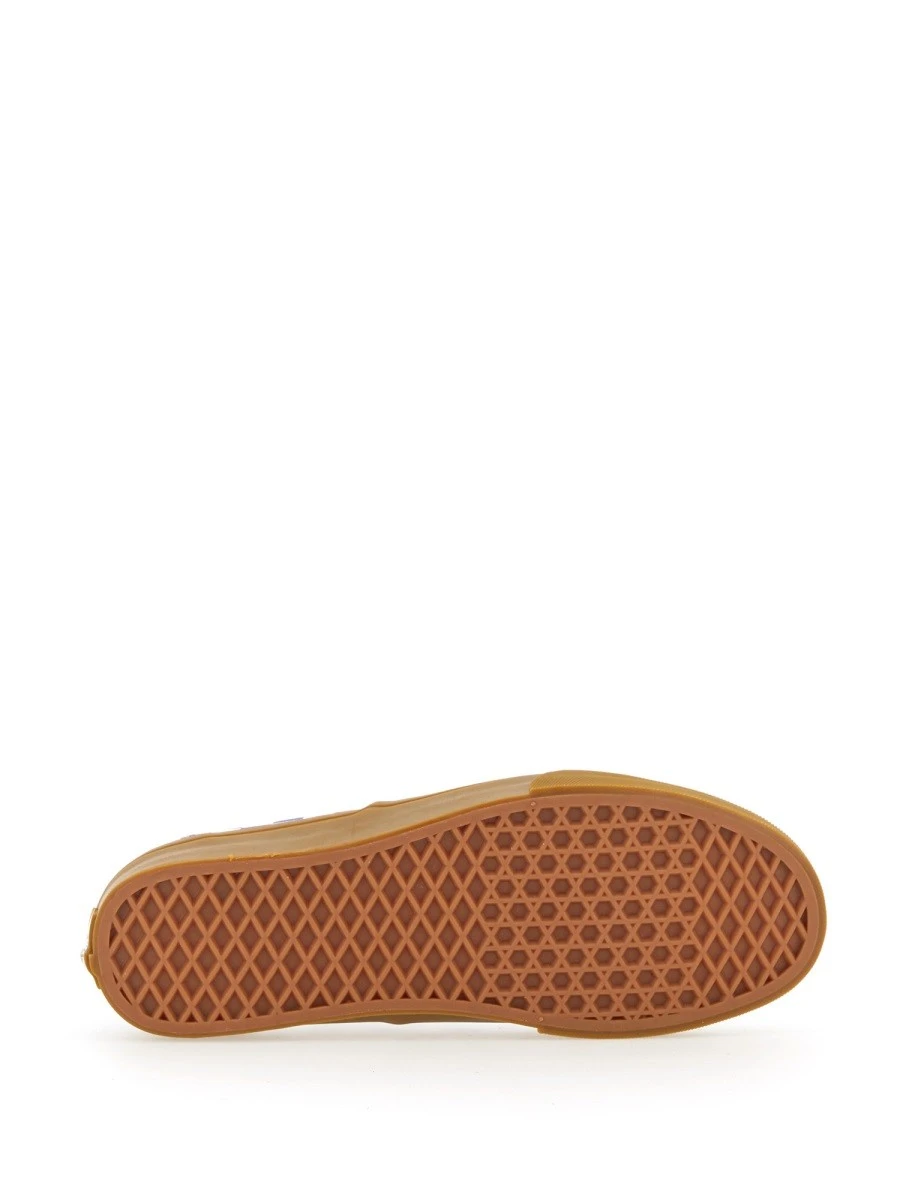 AUTHENTIC SNEAKER.webp