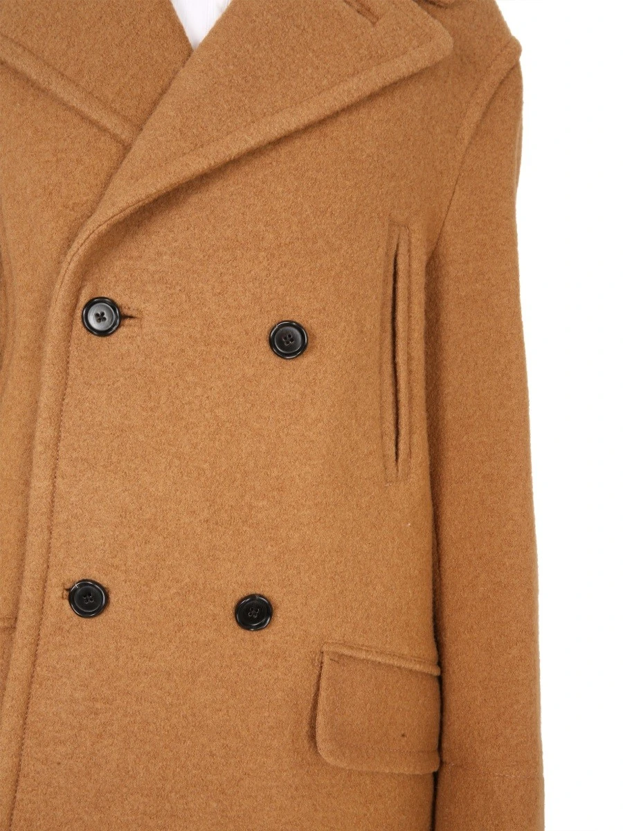 DOUBLE-BREASTED COAT.webp