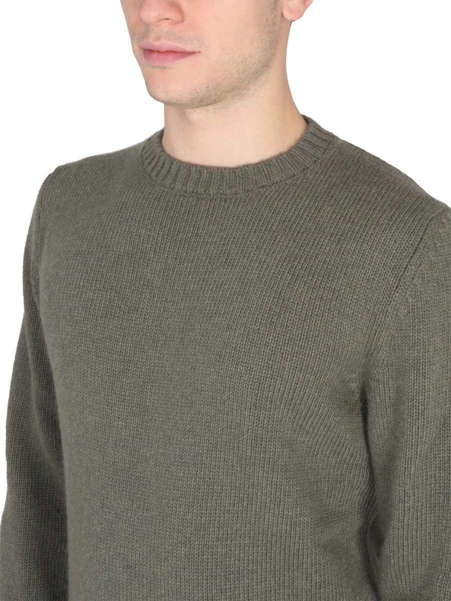 CHOKER.webp