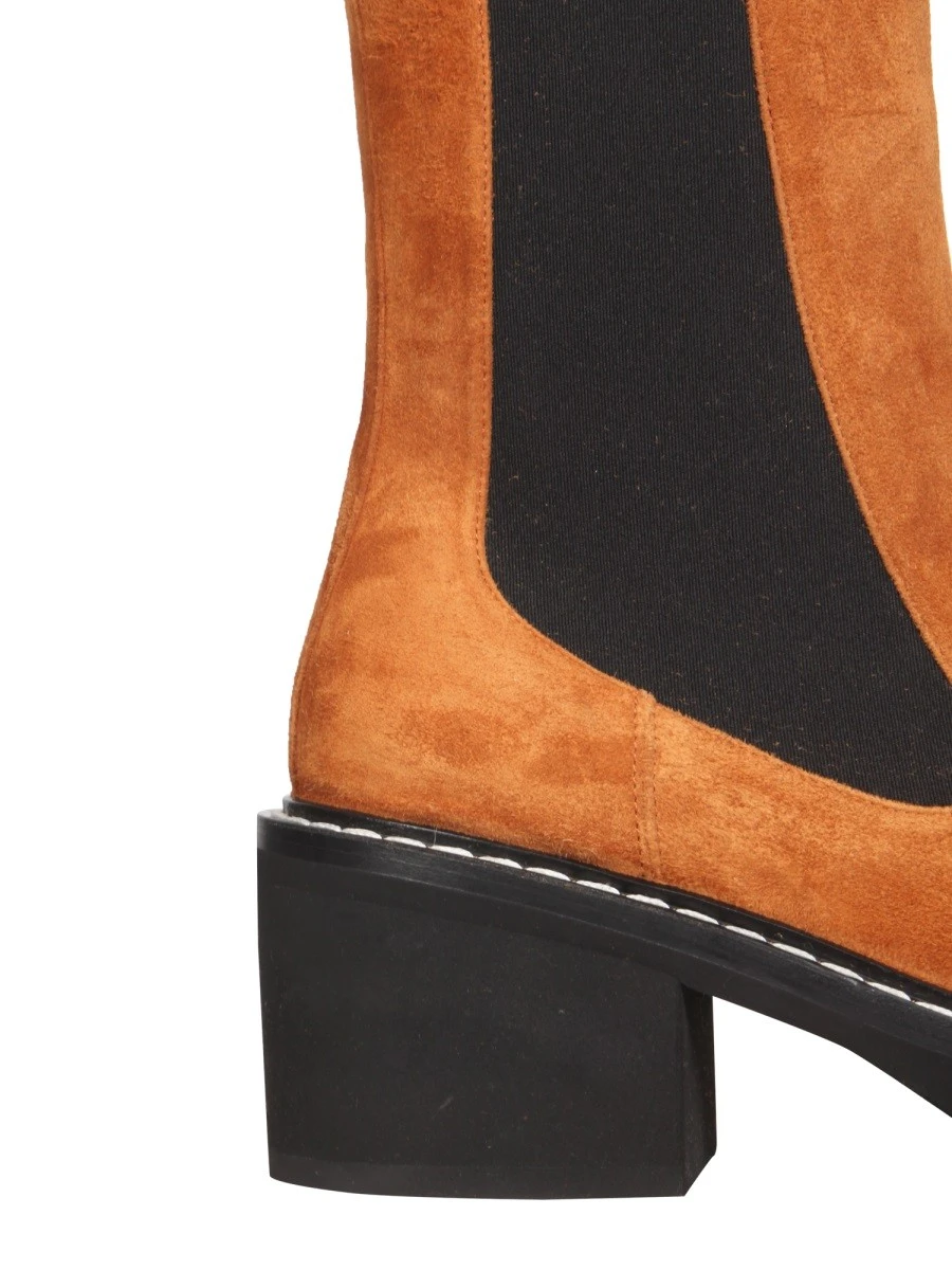 CALGARY BOOTS.webp