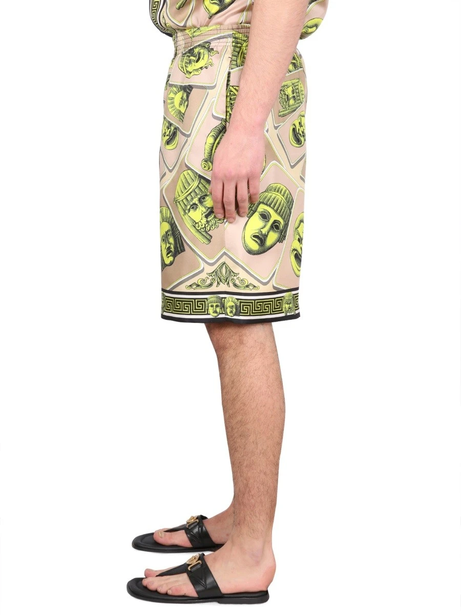 BERMUDA SHORTS THE MASKS.webp