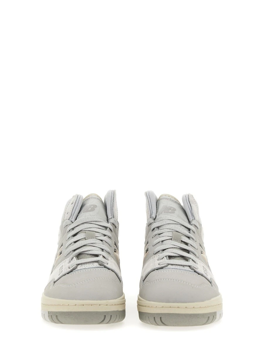 SNEAKER 650.webp
