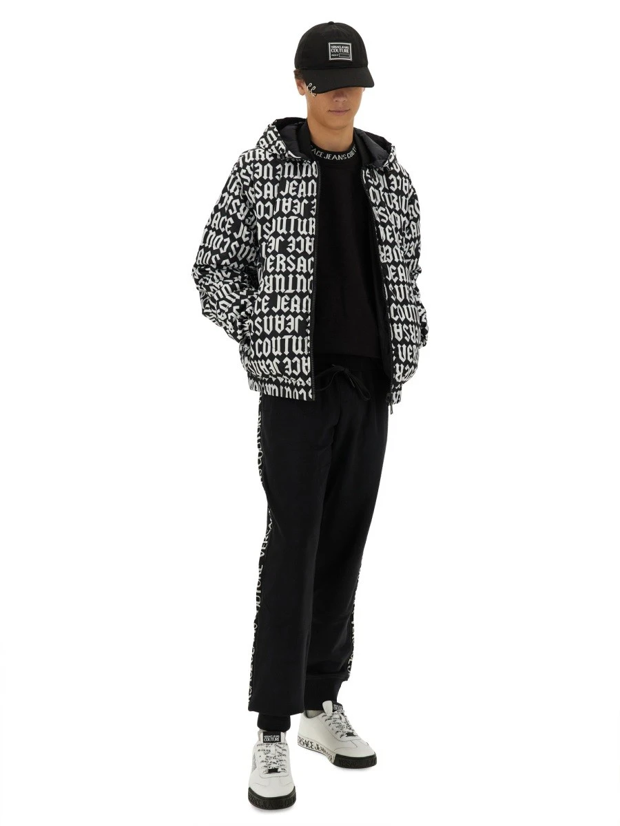 JOGGING PANTS WITH LOGO.webp