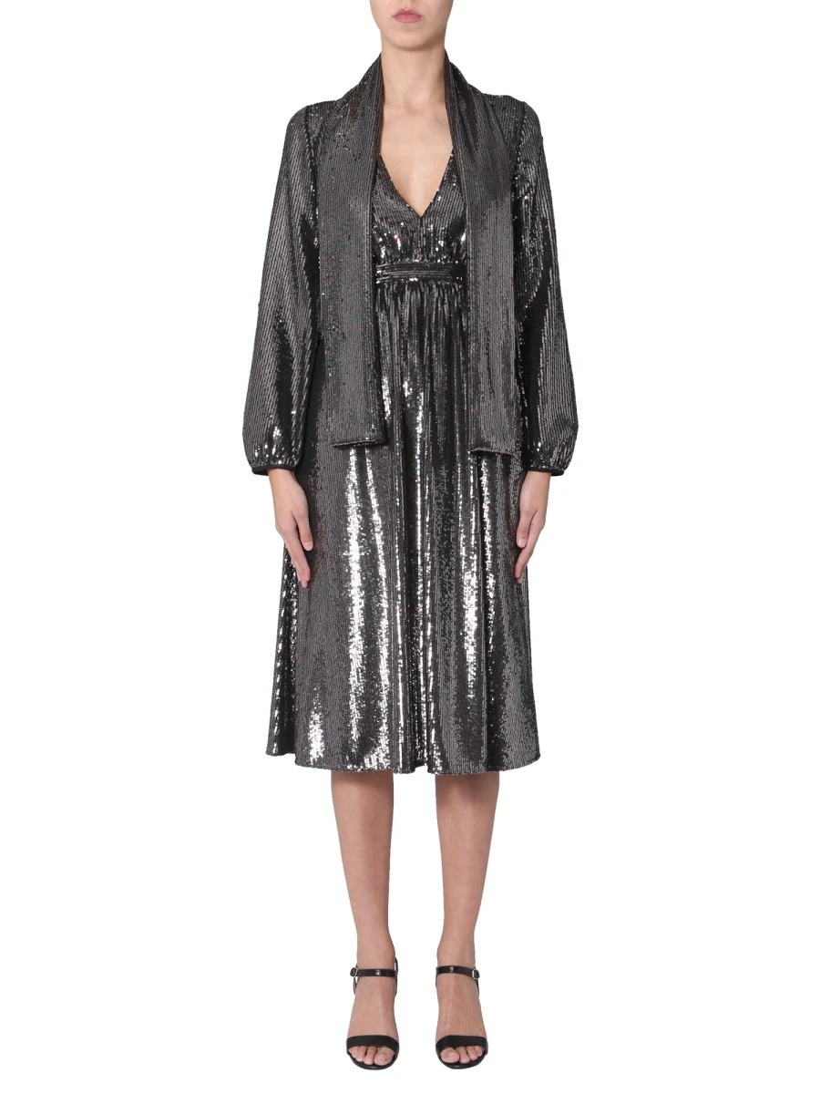 V-NECK DRESS.webp