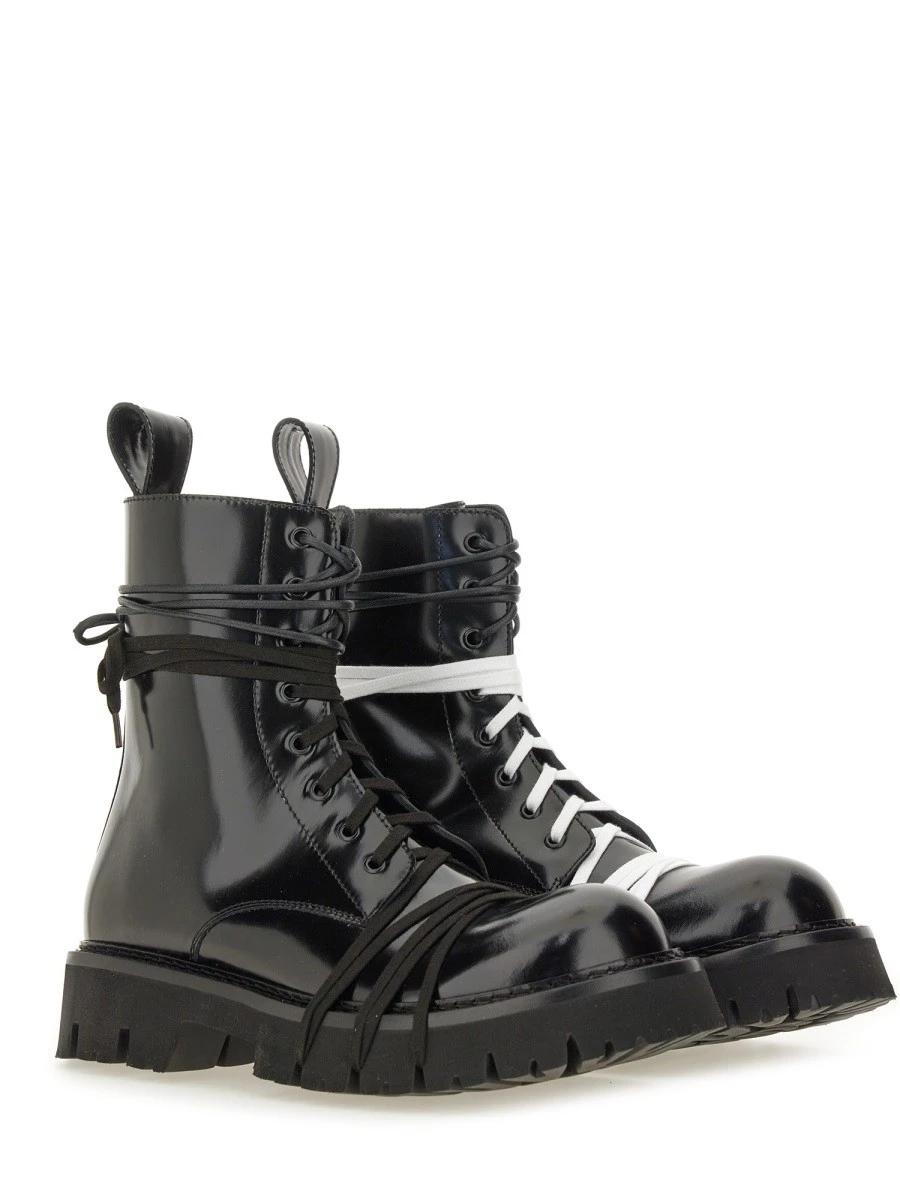 LACE-UP BOOT.webp