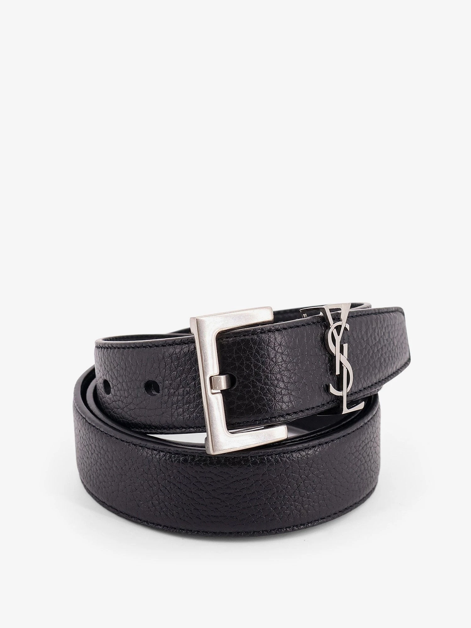 Leather belt.webp