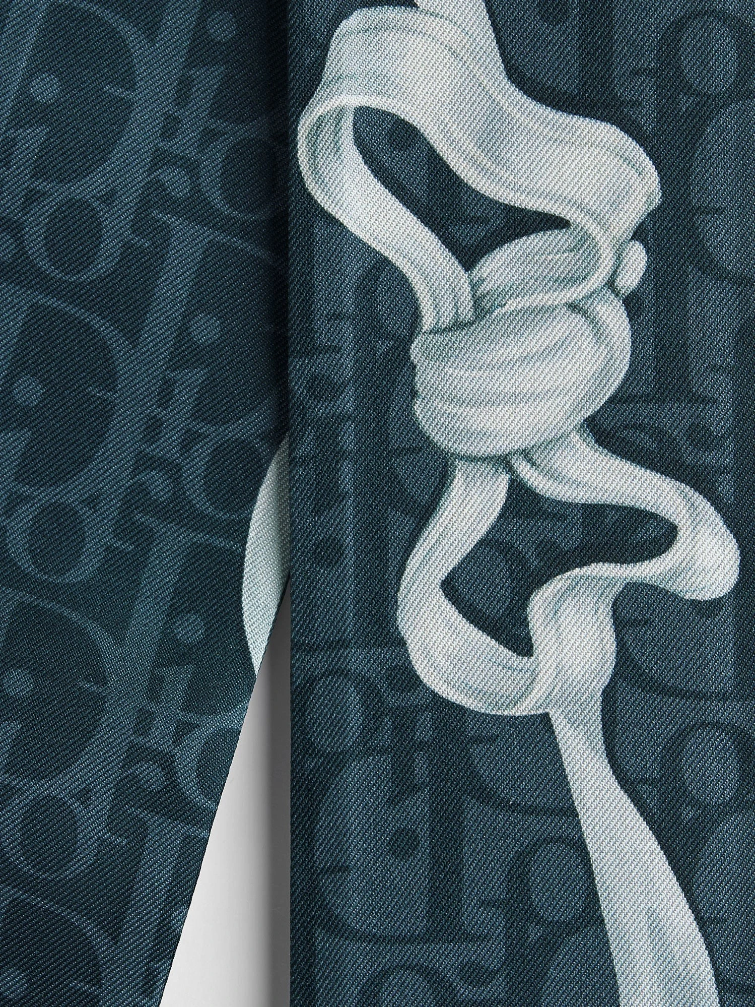 Dior Médaillon Silk Mitzah.webp