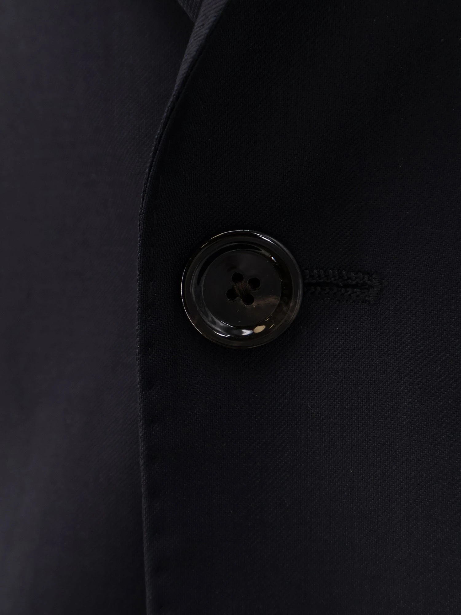 Iconic single-breasted pure virgin wool suit.webp