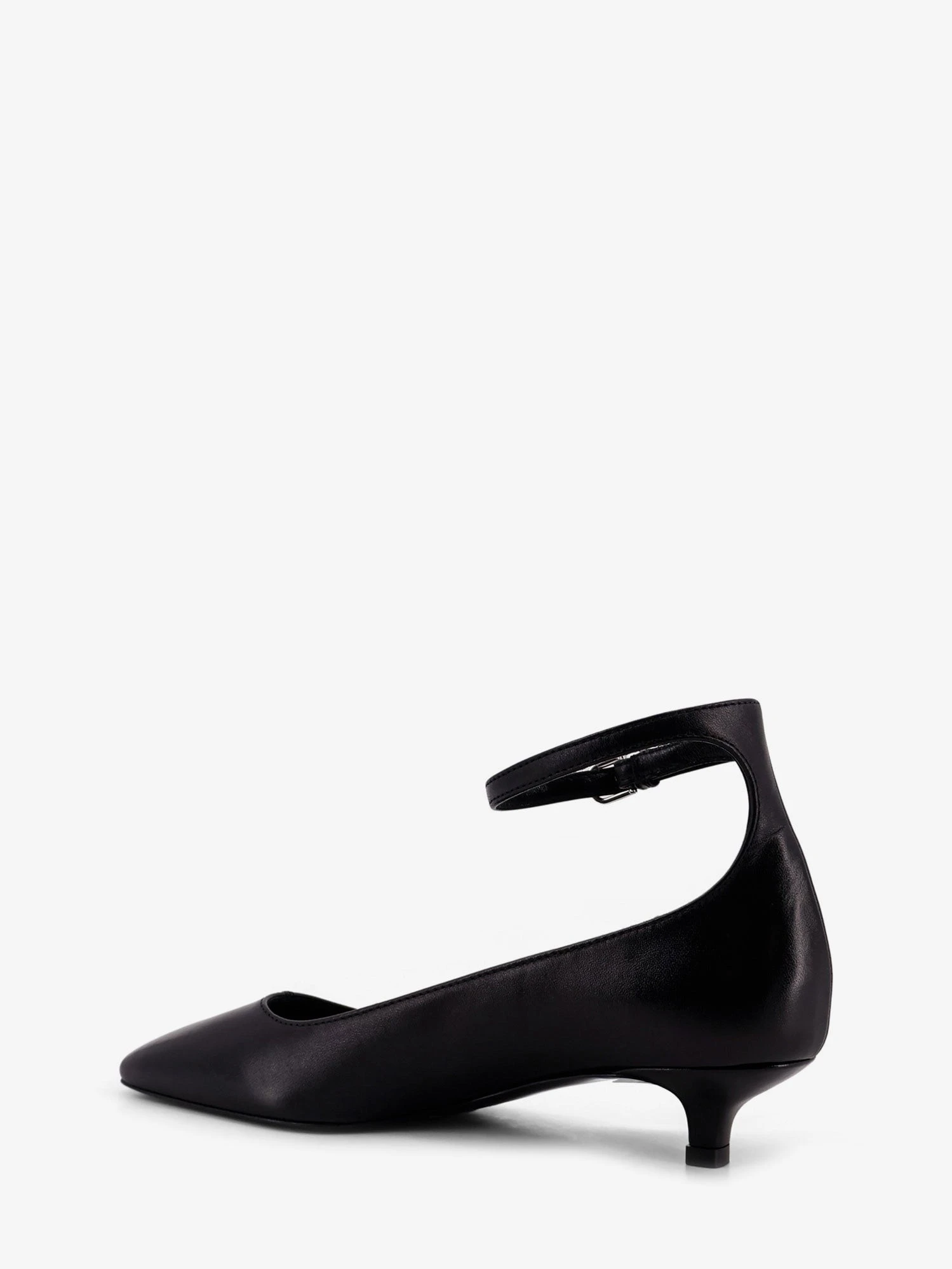 Leather décolleté.webp