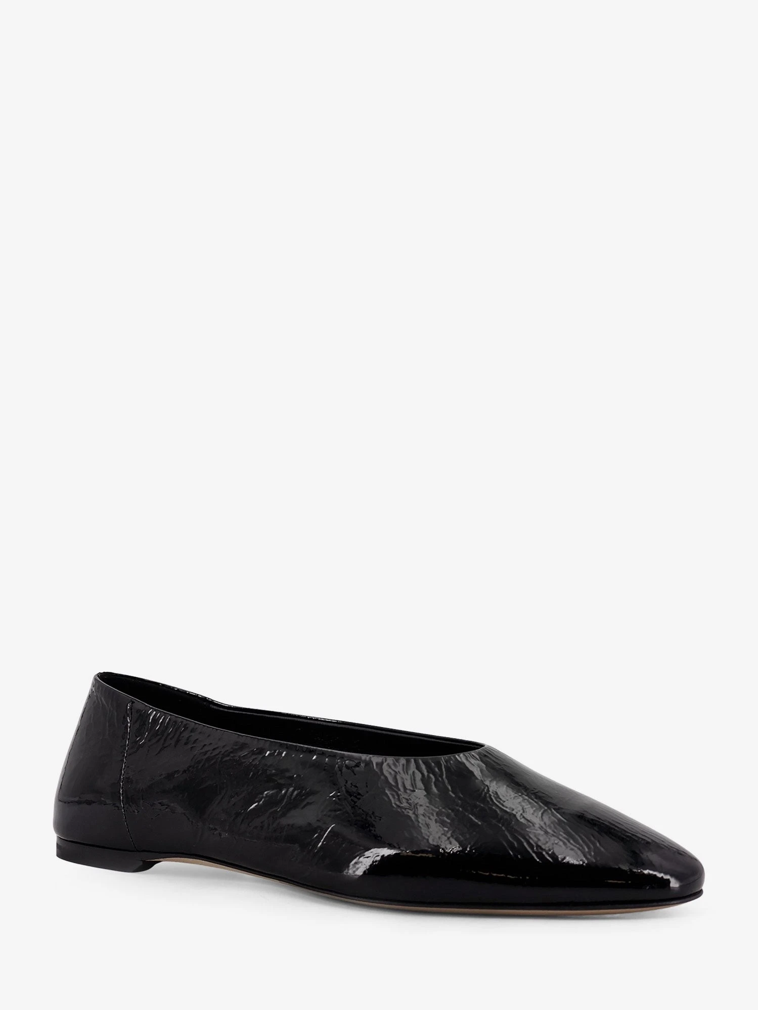 Patent leather ballerinas.webp