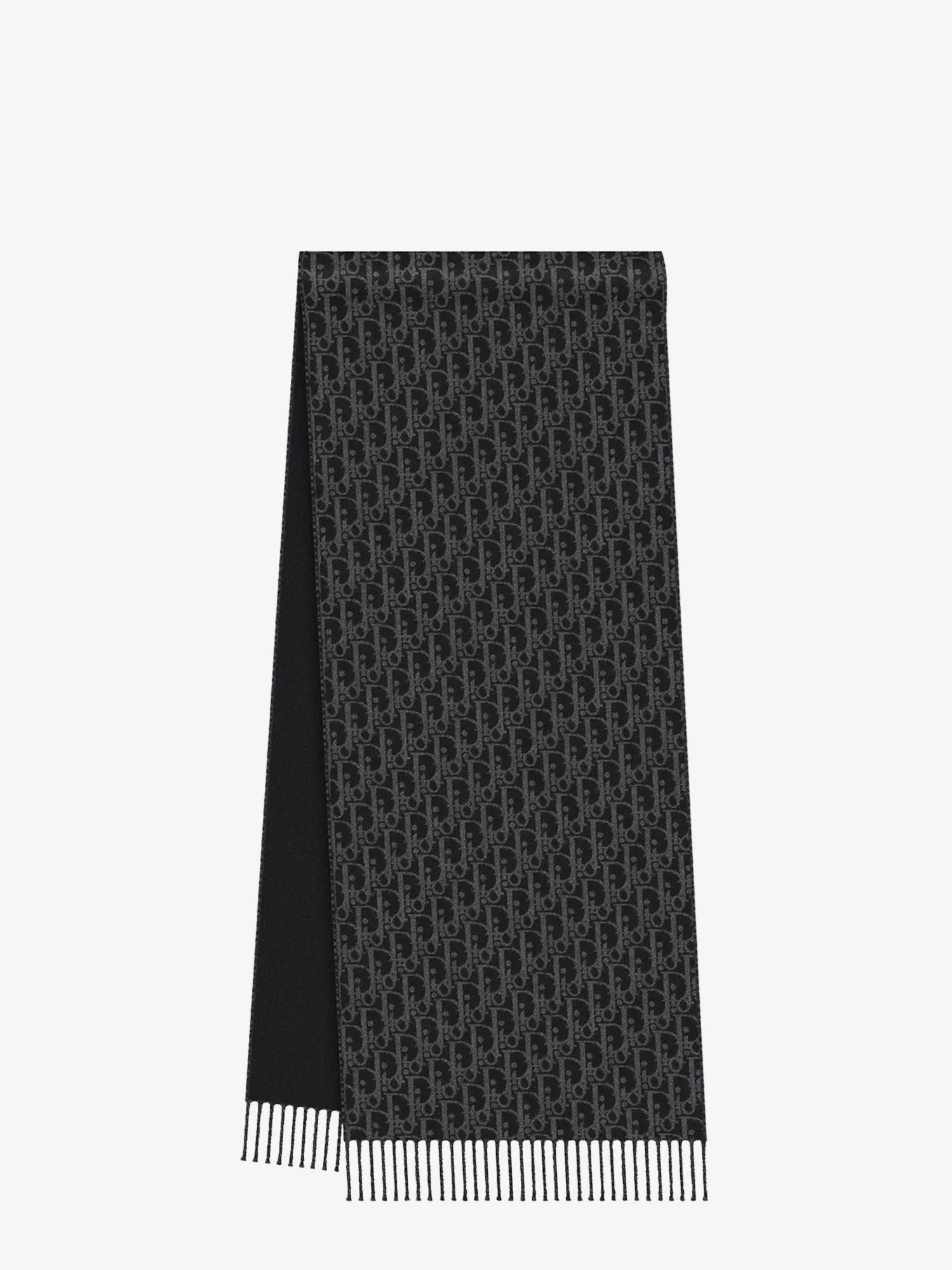 Wool and cashmere scarf.webp