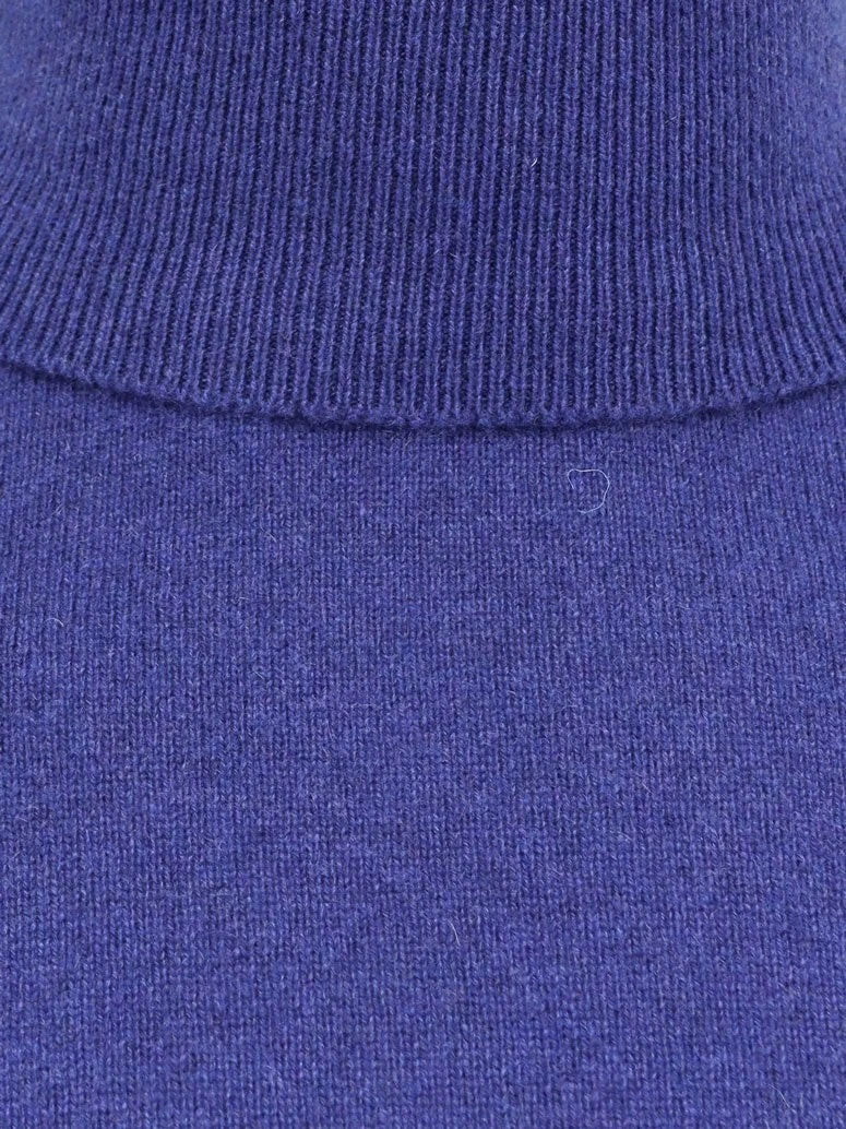 Certified cashmere turtleneck.webp