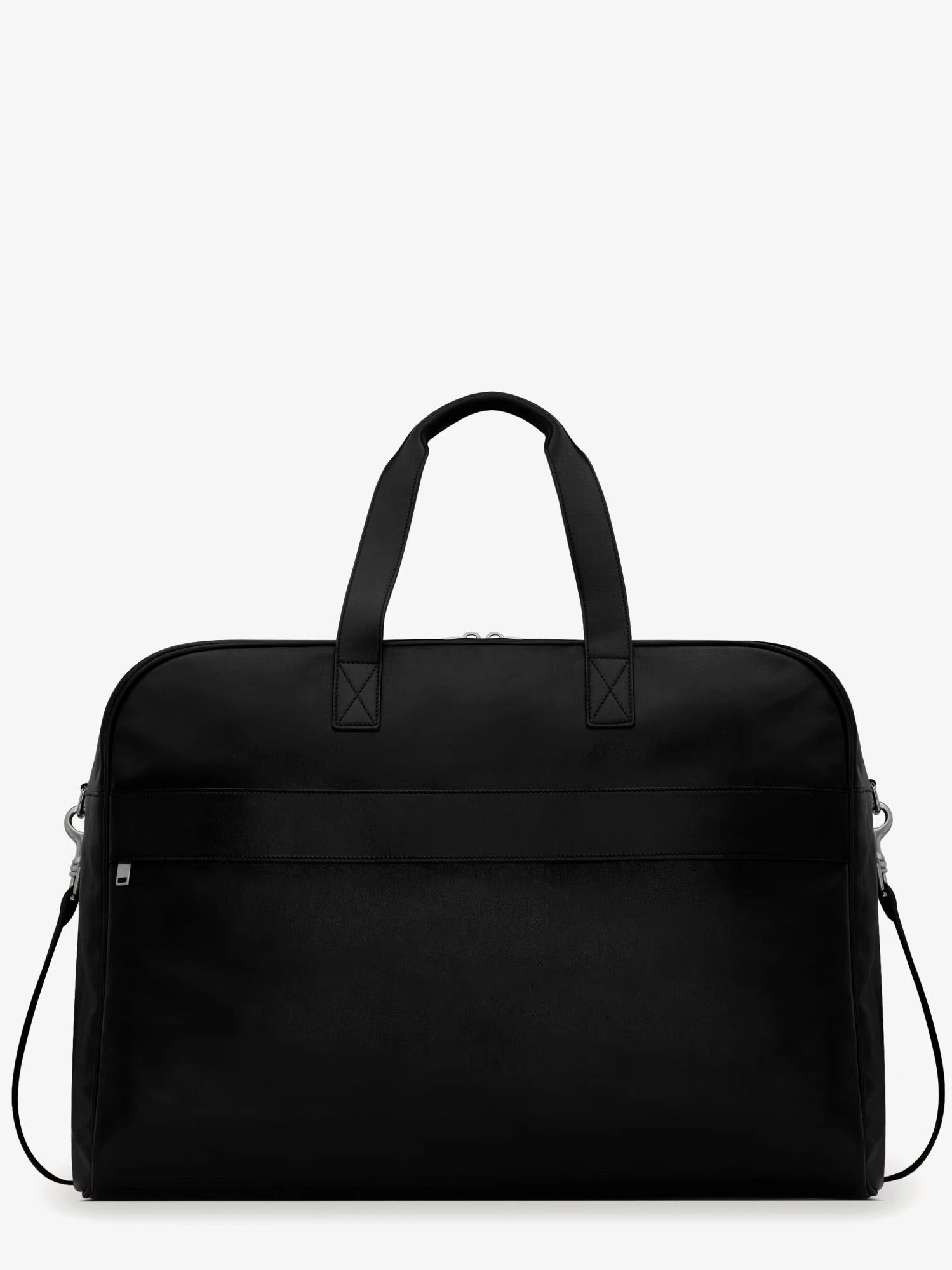 Camp leather travel bag.webp