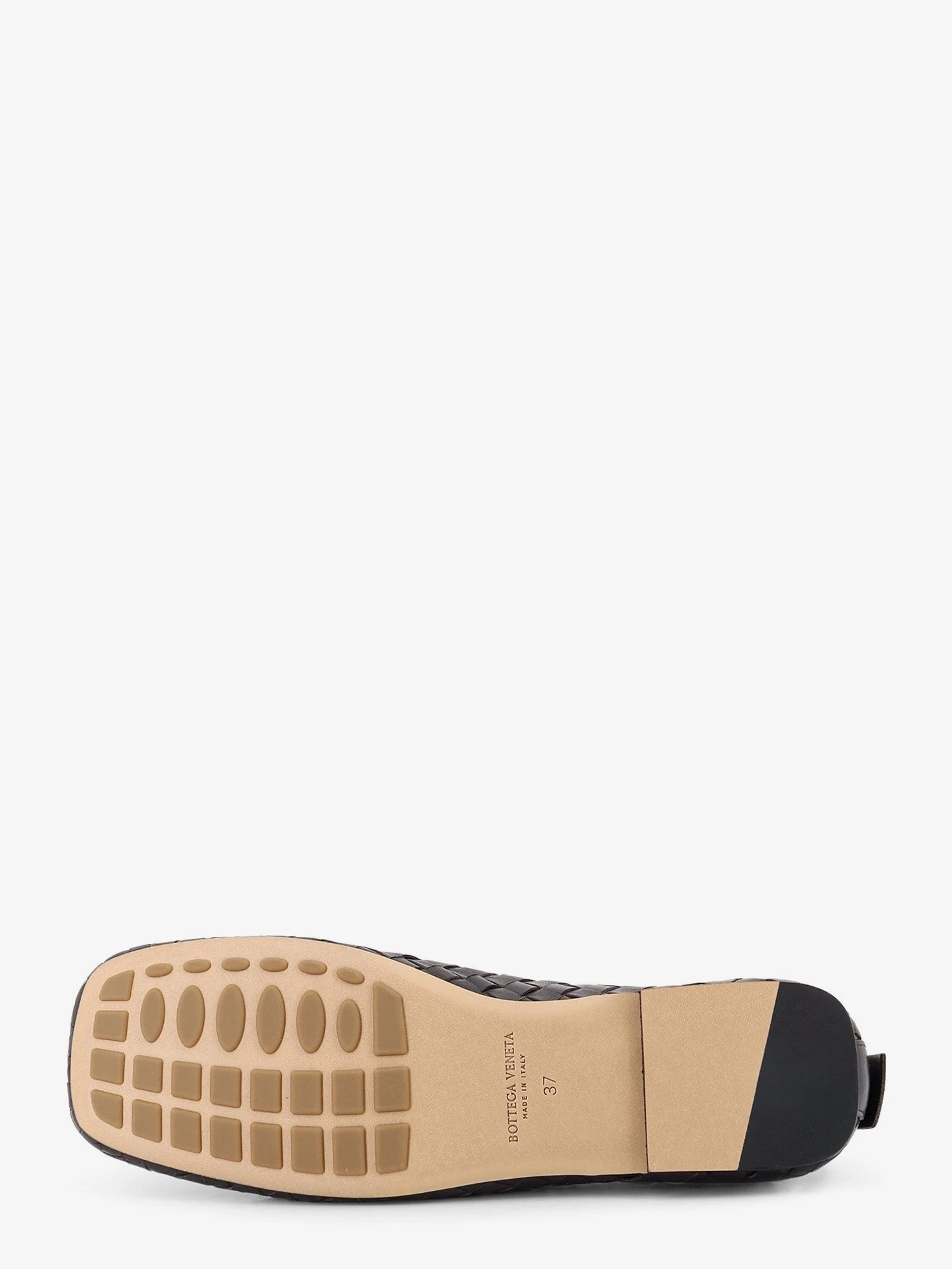 Charlotte leather ballerinas with Intrecciato motif.webp