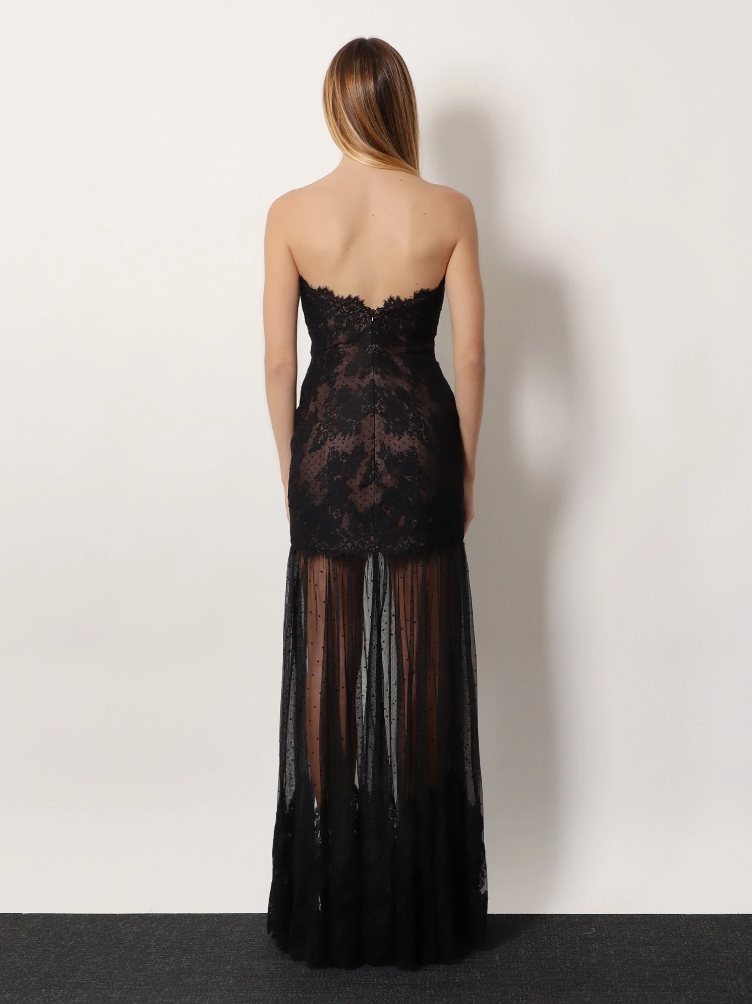 Vespera long lace dress.webp