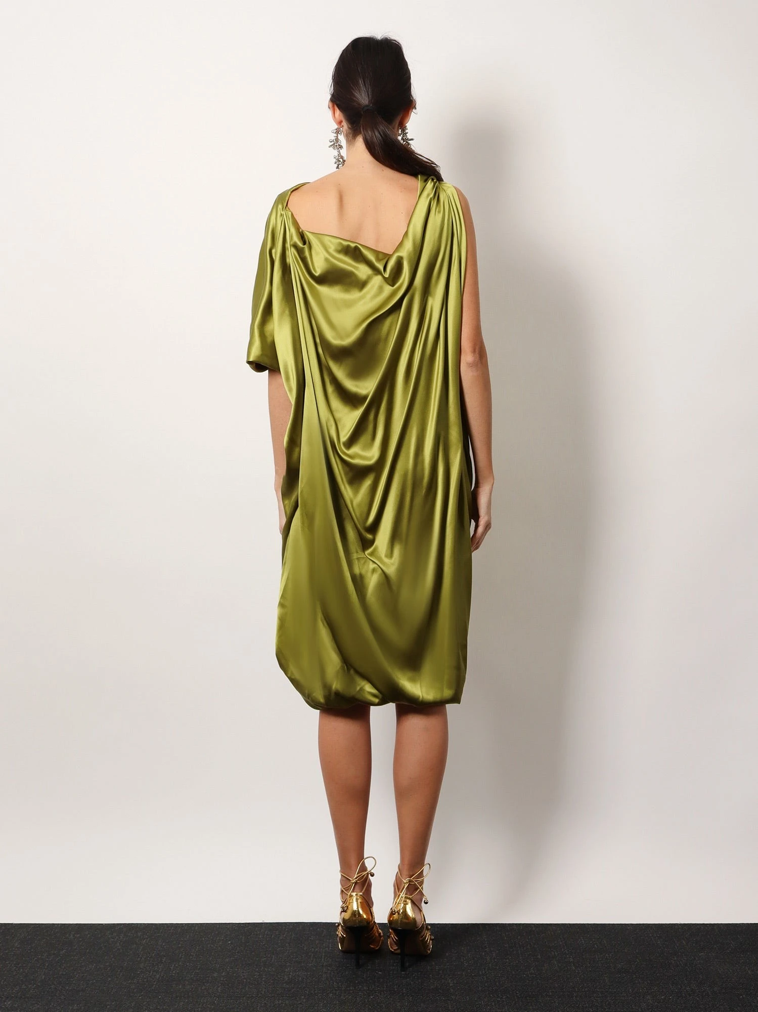 Dalant silk dress with lateral knot.webp