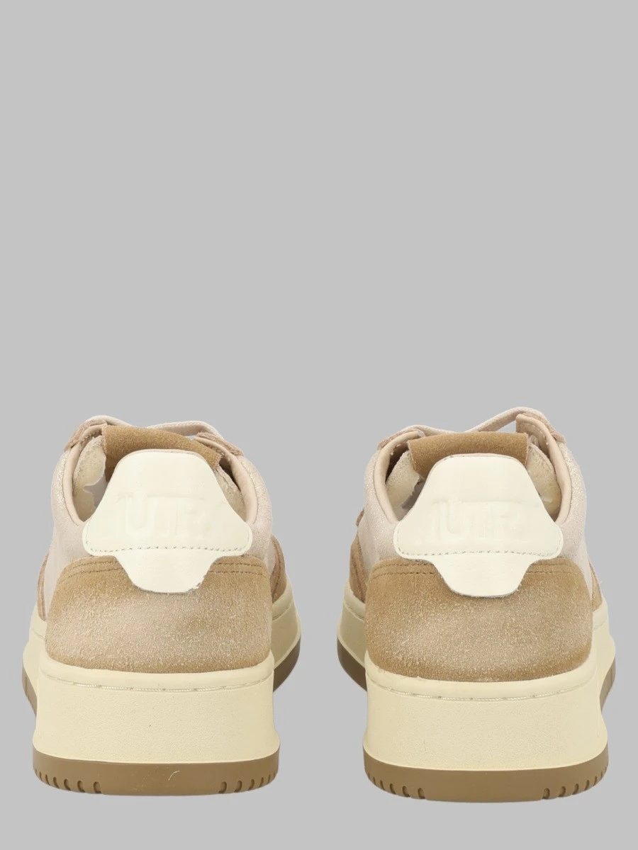 SNEAKER "MEDALIST LOW".webp