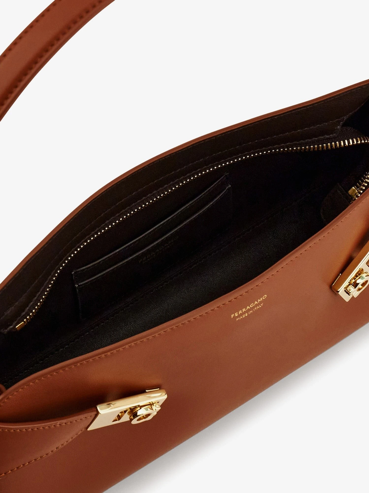 Hug East-West Leather Shoulder Bag.webp