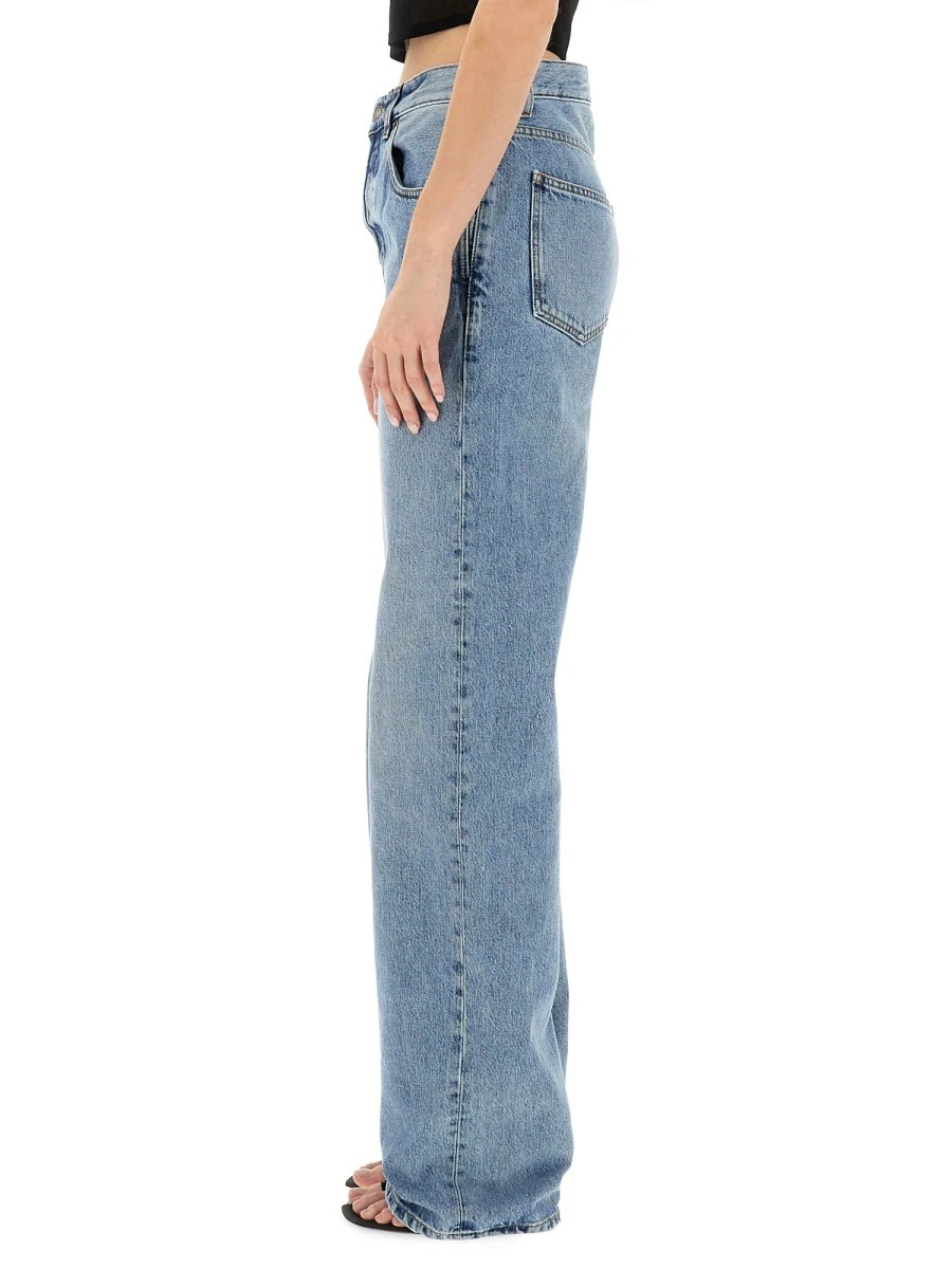 JEANS IN DENIM.webp