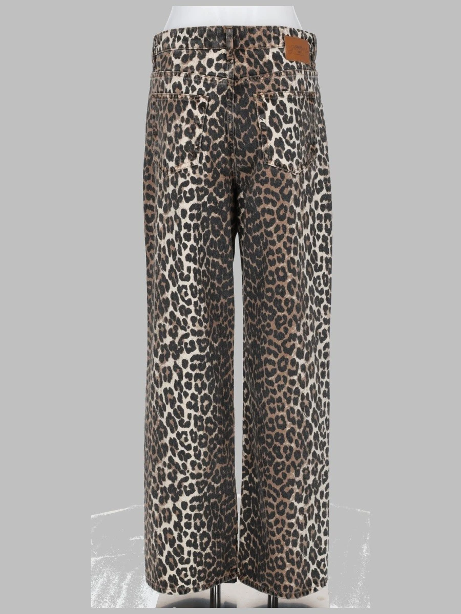 JEANS CON STAMPA ANIMALIER.webp