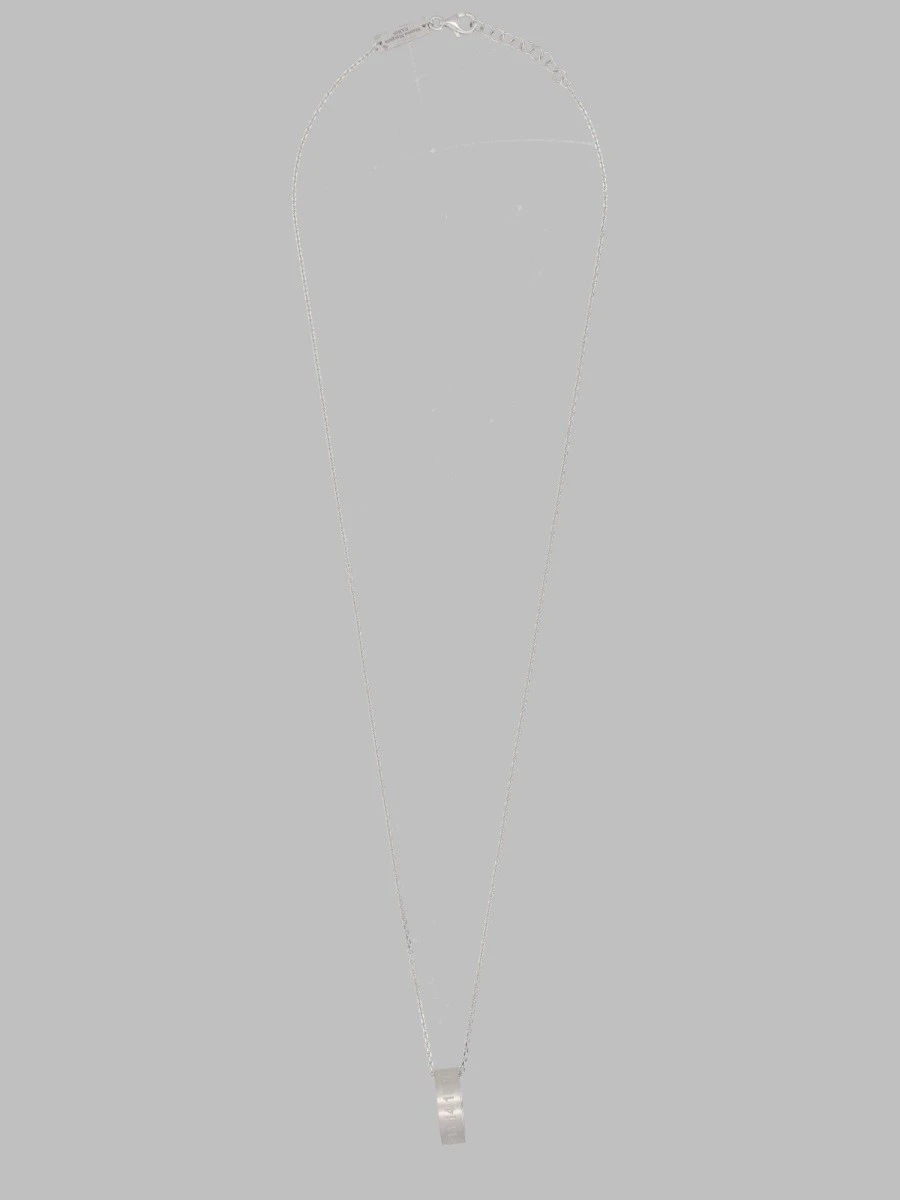 COLLANA CON PENDENTE AD ANELLO.webp