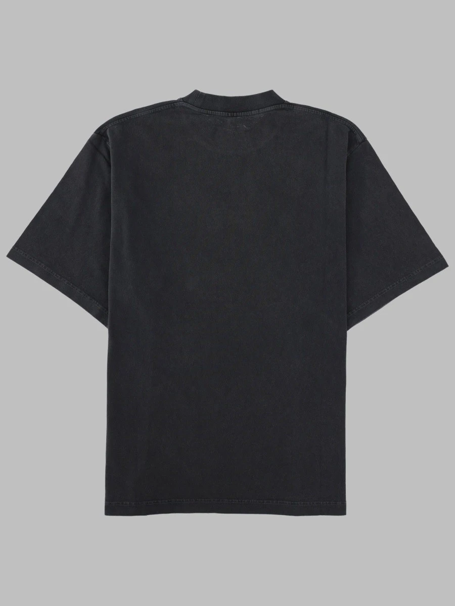 T-SHIRT CON LOGO.webp