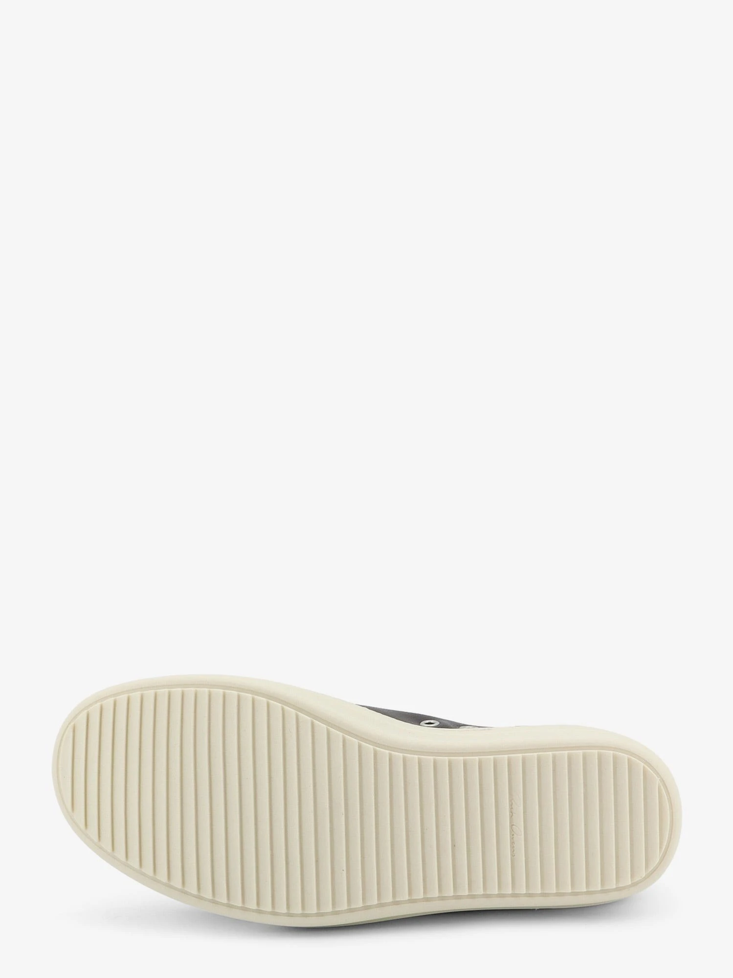 Leather sneakers.webp