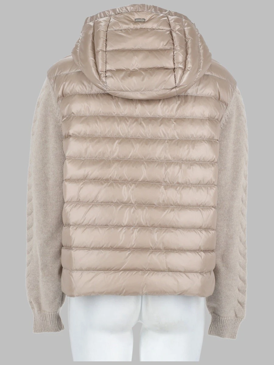 GIACCA RESORT IN NYLON ULTRALIGHT.webp