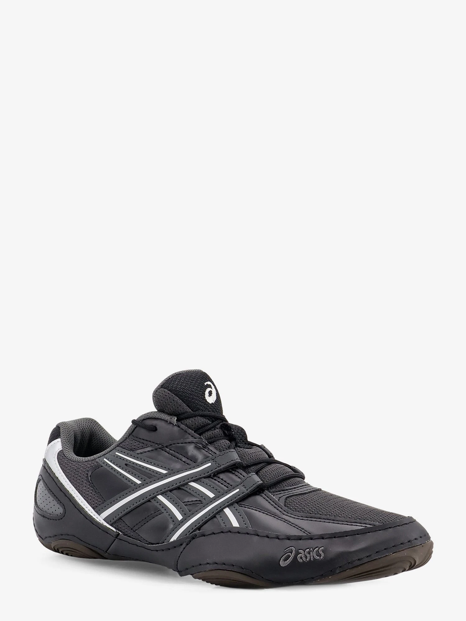 Hypersync mesh and leather sneakers with embroidered logo.webp