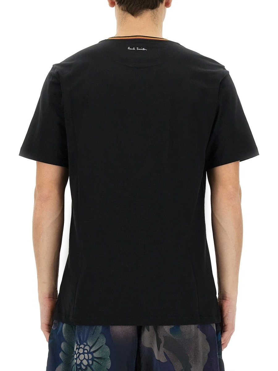 T-SHIRT CON COLLO STRIPES LOGO.webp