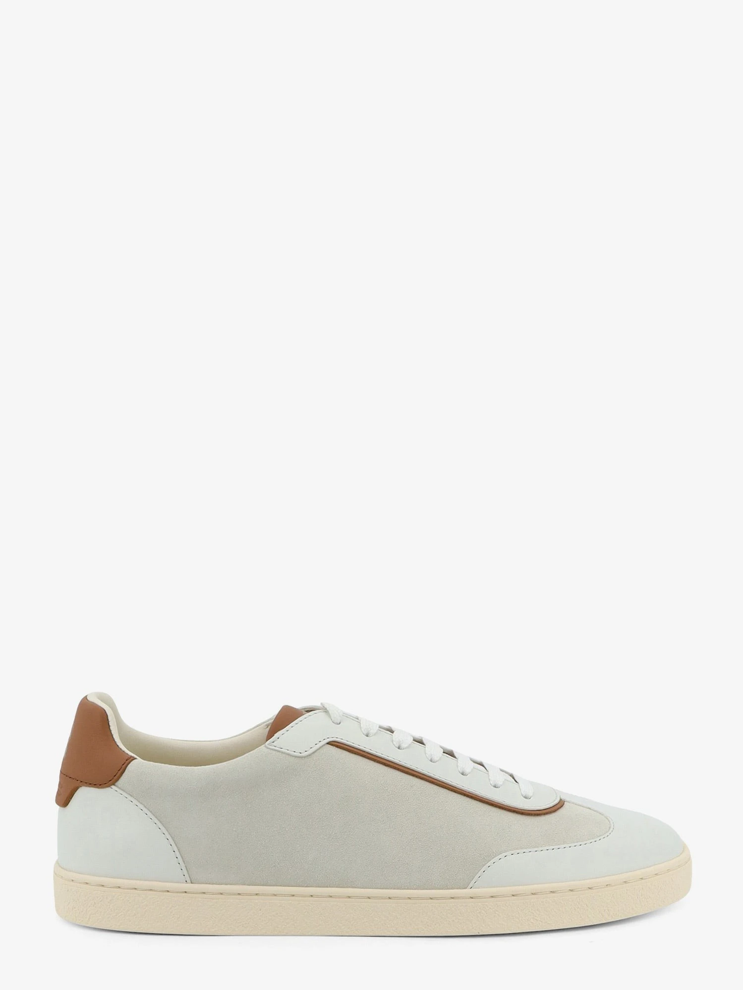 Low-Top suede and leather sneakers.webp